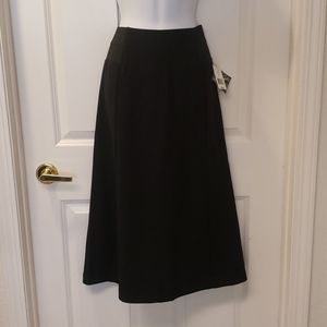 NWT Taylor Brooke skirt